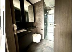 Hyll On Holland (D10), Condominium #585479451